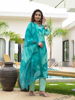 green digital leaf print linen cotton have a lining kurta trouser and dupatta set 2
