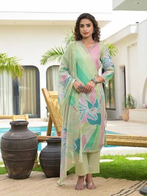  green digital floral print linen cotton have a lining kurta trouser and dupatta set 1