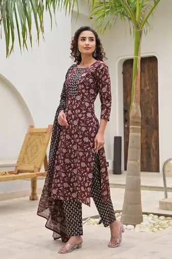  piping on yoke floral print maroon cotton kurta set with dupatta set