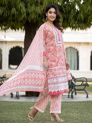 Yufta peach floral print straight pakistani style kurta trouser and dupatta set 2