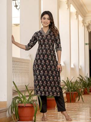 Black floral print dori embroidery straight kurta trouser set 1