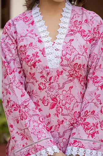 pink floral print pakistani style kurta trouser and dupatta set