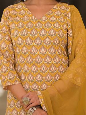 cotton mustard leaf print kurta trouser with dupatta set 4