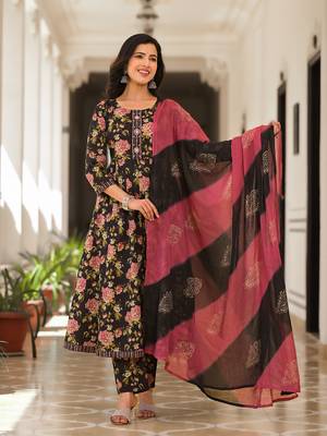 Yufta black floral print zari work anarkali kurta trouser with dupatta set 1