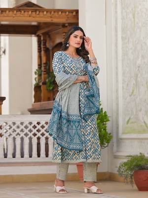  blue checkered print anarkali kurta trouser with dupatta set 2