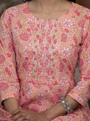 peach floral print anarkali kurta trouser and dupatta set 4