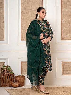 Yufta green kantha work cotton plus size kurta and pant with dupatta set 1