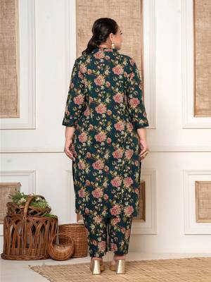 Yufta green kantha work cotton plus size kurta and pant with dupatta set 3