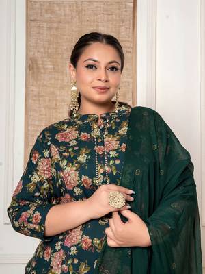 Yufta green kantha work cotton plus size kurta and pant with dupatta set 4