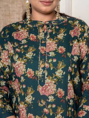 Yufta green kantha work cotton plus size kurta and pant with dupatta set 5