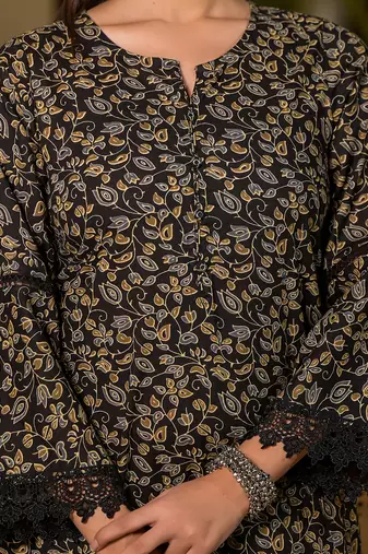  black floral print piping on yoke pakistani style kurta with trousers and dupatta set