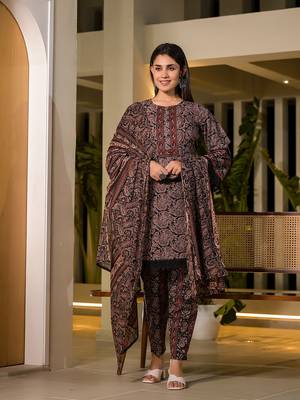  black pure cotton paisley print pakistani style kurta and trousers with dupatta set 1