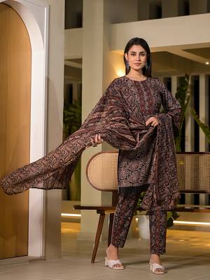  black pure cotton paisley print pakistani style kurta and trousers with dupatta set 2