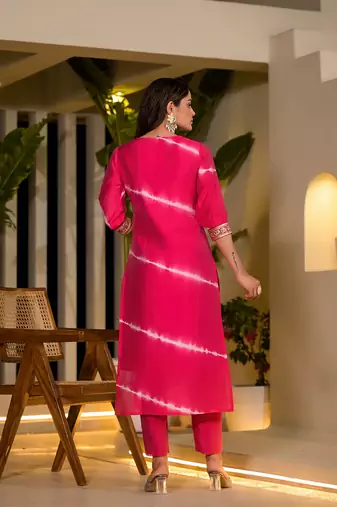  pink tie and dye chanderi silk kurta with trousers with dupatta set