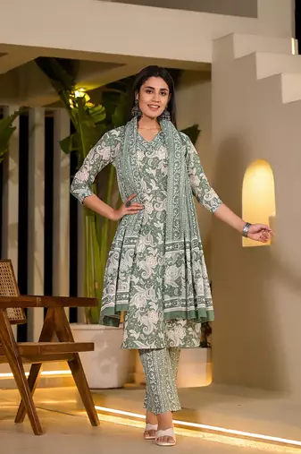  green cotton straight paisley print kurta with trousers and dupatta set