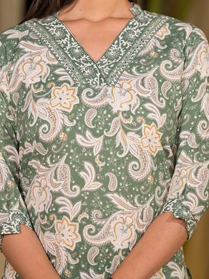  green cotton straight paisley print kurta with trousers and dupatta set 4