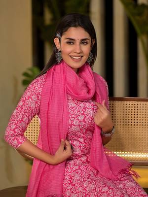  pink pure cotton floral print straight kurta with trousers and dupatta set 5