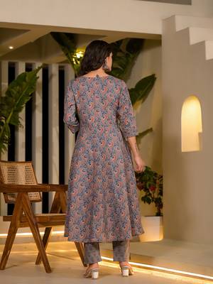 grey thread work cotton anarkali style kurta and trousers with dupatta set 3