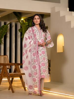  pink and off white floral print cotton straight style kurta and trousers with dupatta 1