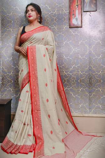 Exclusive Light Beige Khadi Cotton Handloom Saree With Blouse Piece