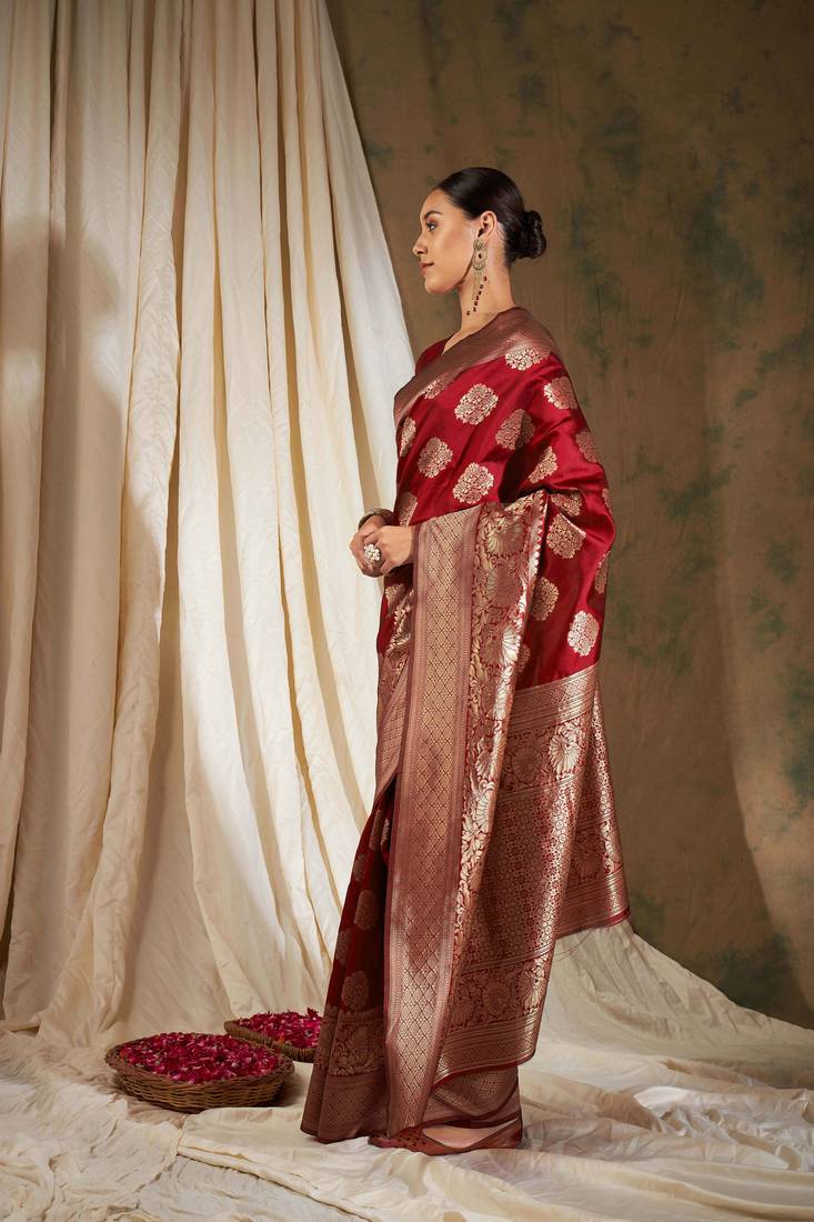 Elegant Red Art Silk Zari Woven Saree