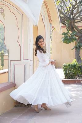 White Faux Georgette Long Kurti with Dupatta 4