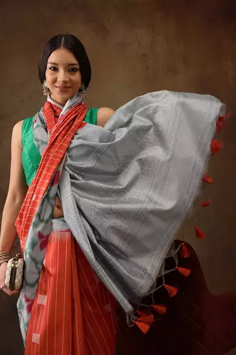 Orange Women'S Soft Silk Printed Saree With Tassels
