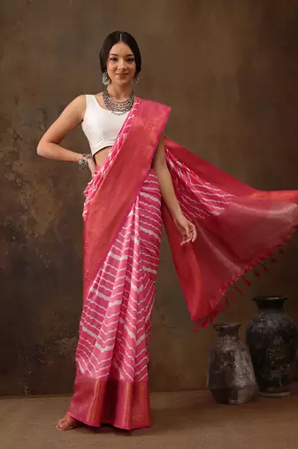 Pink Soft Silk Lahriya Printed Saree With Zari Woven Pallu