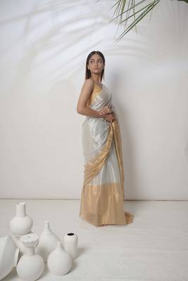 Huts And Looms Tissue Gold Border Plain White Saree 3