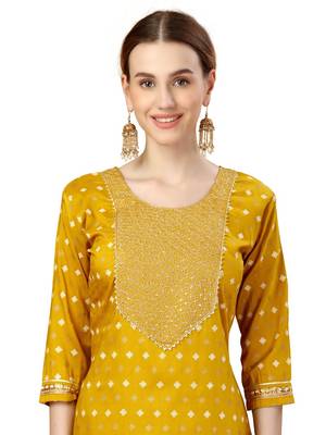 Beautiful Golden Embroidered Kurta Set   4