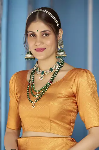 Orange::Multicolour Printed Silk Blend Saree With Blouse Piece