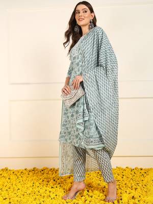 women green pure cotton floral embroidered straight kurta trouser with dupatta 2