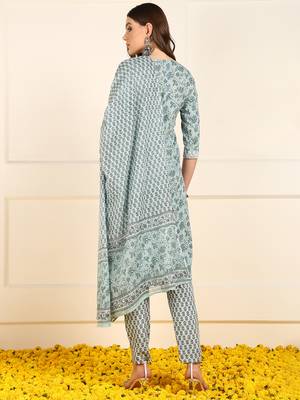 women green pure cotton floral embroidered straight kurta trouser with dupatta 4