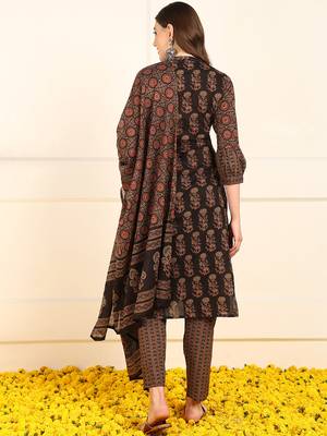 women brown pure cotton ethnic motifs embroidered straight kurta trouser with dupatta 4