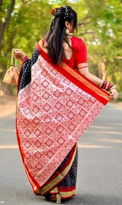 Navy_Blue Sambhalpuri Satin Hazaar Booti Saree 2