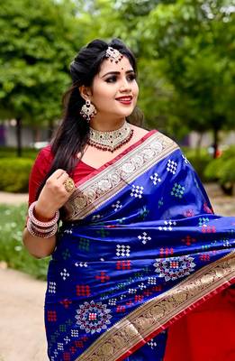 Blue Sambhalpuri Satin Silk Saree With Passapalli Resham Embroidry Work Saree 5