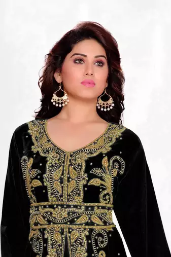 Black color Full Sleeves Handmade Moroccan Kaftan with hijjab