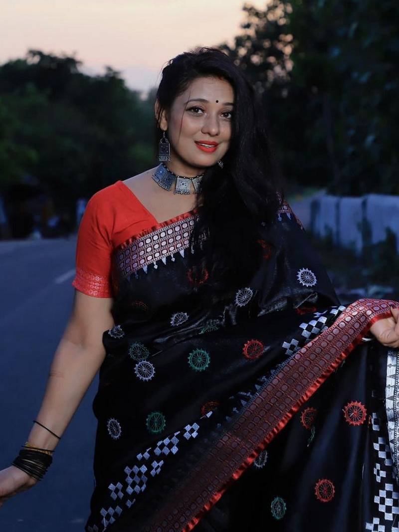 Black Sambhalpuri Satin Silk Saree With Passapalli Resham Embroidry Work Saree