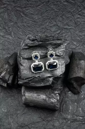 Silver minimalist blue ad stud earrings