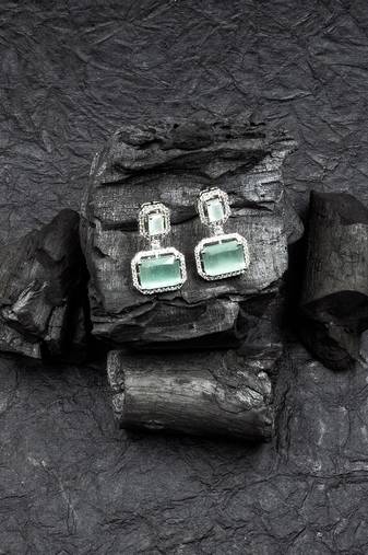 Silver minimalist turquoise ad stud earrings