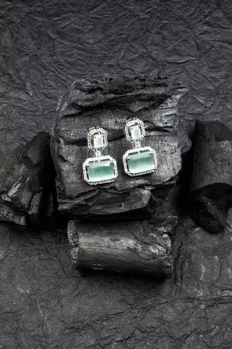 Silver minimalist turquoise ad stud earrings