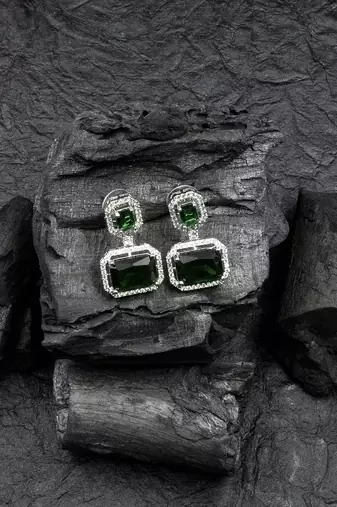 Silver minimalist green ad stud earrings