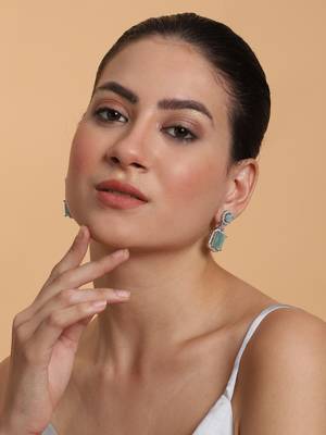 Sparkling diamond turquoise stud earrings 2