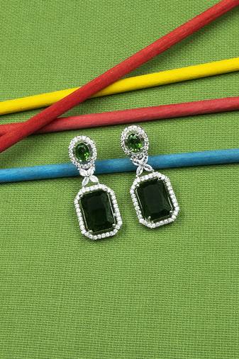 Sparkling diamond green stud earrings