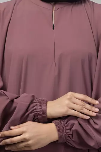 Women stylish traditional wear abaya pink