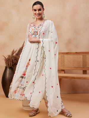 Rajgranth women's faux georgette fabric thread embroidery kurta with pants 2