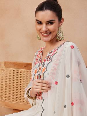Rajgranth women's faux georgette fabric thread embroidery kurta with pants 4