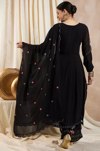 Rajgranth women's faux georgette fabric thread embroidery kurta with pants