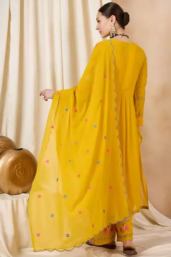 Rajgranth women's faux georgette fabric thread embroidery kurta with pants