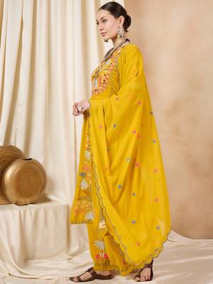 Rajgranth women's faux georgette fabric thread embroidery kurta with pants 3